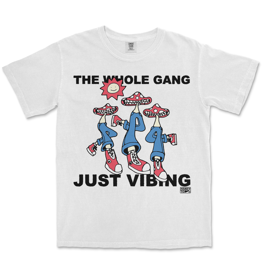 VIBING TEE