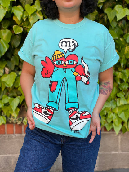 MOM JEANS. HEARTGUY TEE