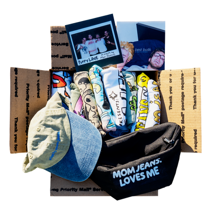 MOM JEANS MYSTERY BOX