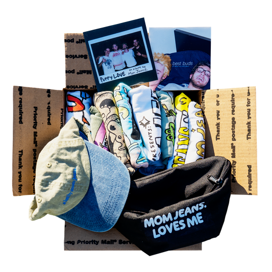 MOM JEANS MYSTERY BOX