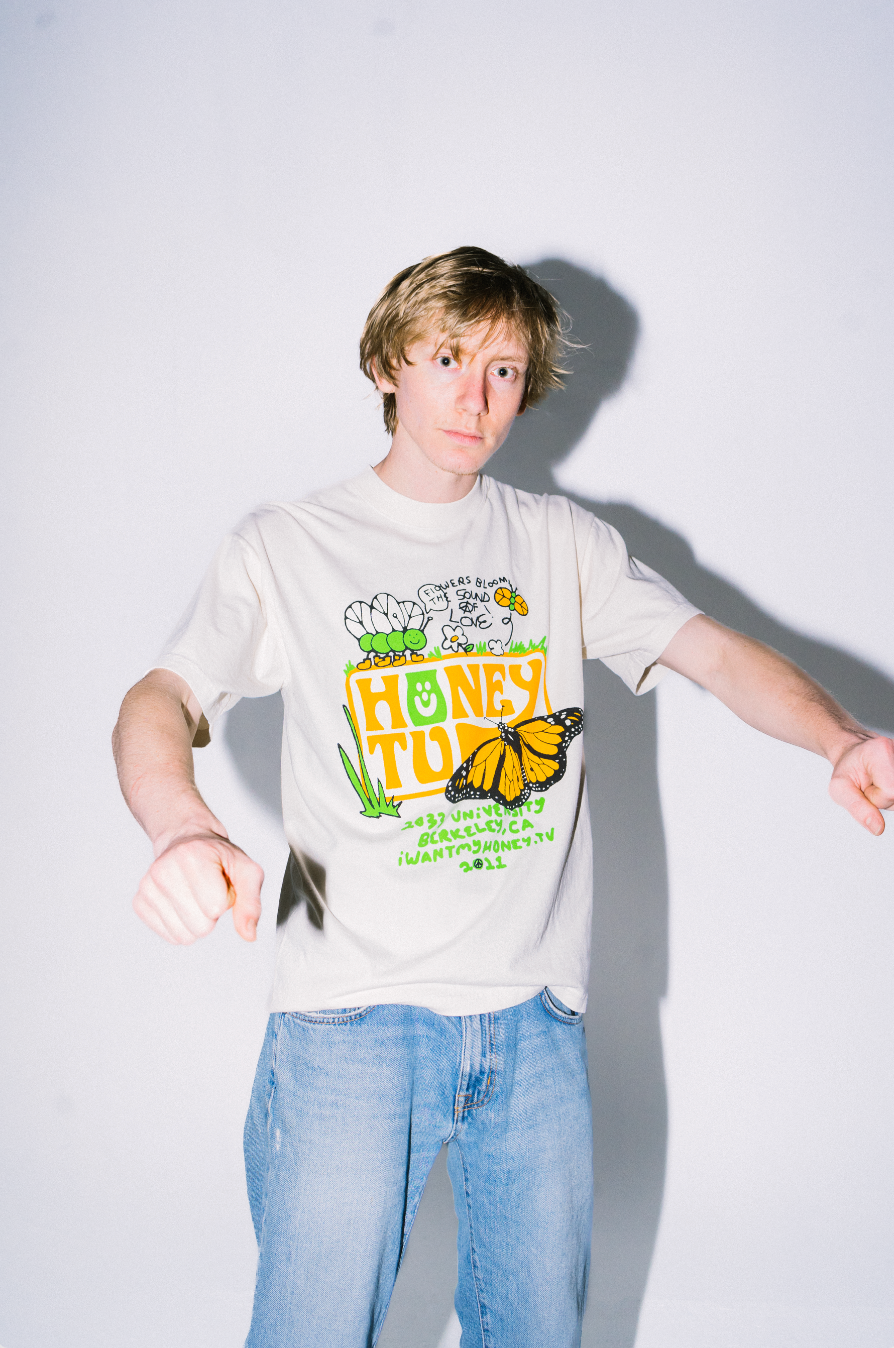 FLOWERS BLOOM TEE