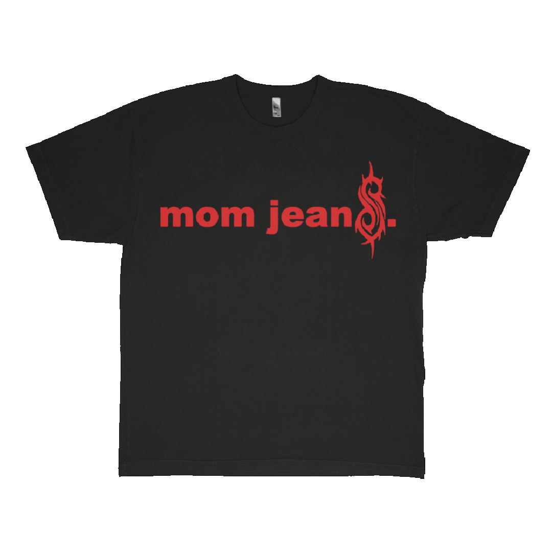 MOM JEANS. SLIPKNOT TEE